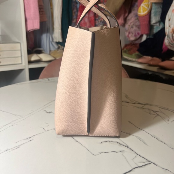 COPY - Light pink Tory Burch purse - Picture 4 of 10